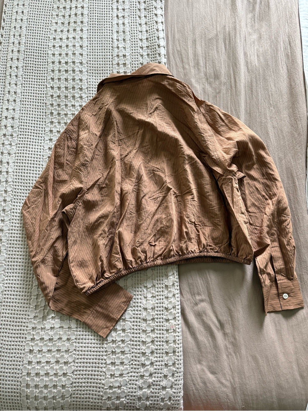 NEW Future Collective Brown Cropped Button-Front Women's Blouse Size M - Picture 5 of 5